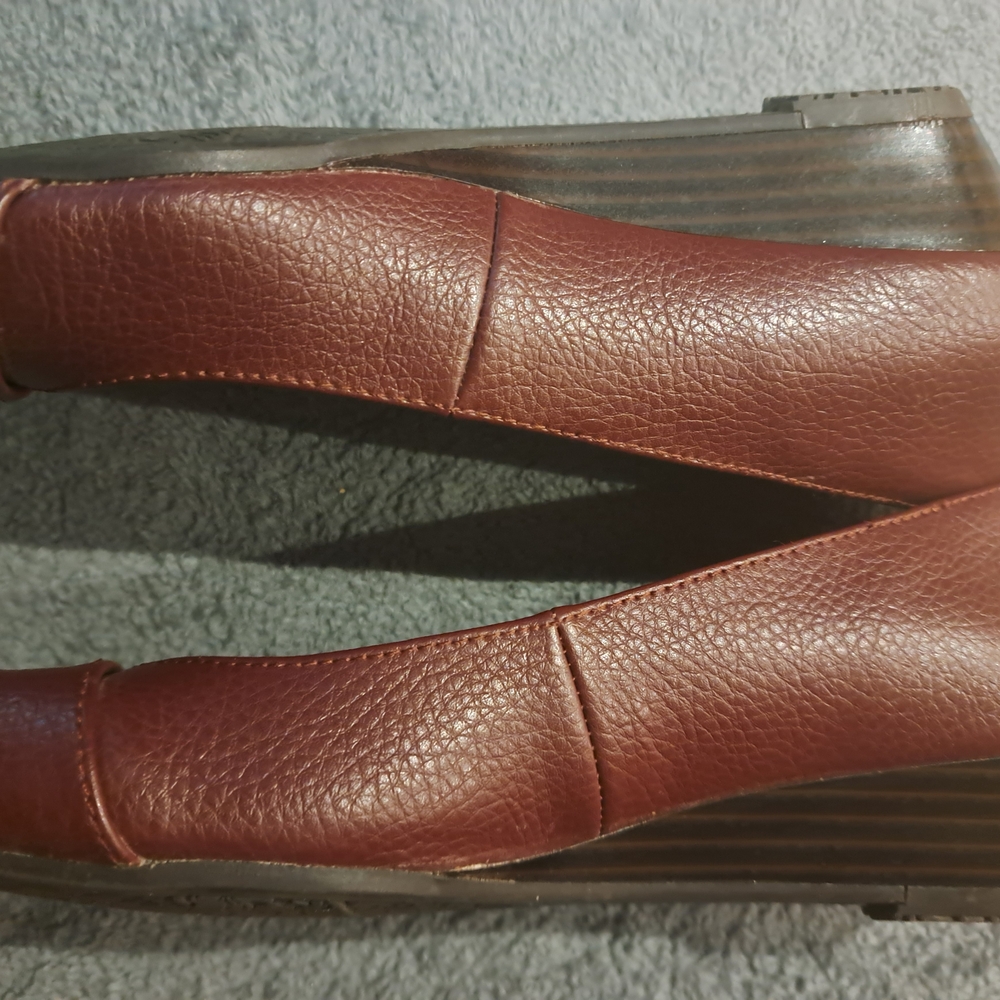 Naturalizer Burgundy Flats with Buckle Detail - Picture 3 of 5